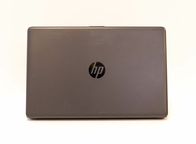 HP 250 G7 i5-8265U/8GB RAM/ 256GB SSD/IntelHD 620/ 240086 CN21355 фото